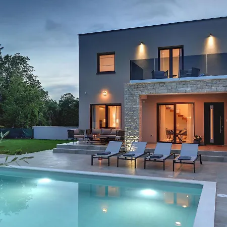 Modern With Swimming Pool